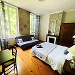 Domaine Du Baraillot - Chambres & Table D'Hotes, Soiree Etape 3* Aiguillon