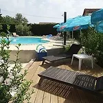 Domaine Du Baraillot - Chambres & Table D'Hotes, Soiree Etape Bed & Breakfast 3*