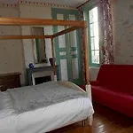 Domaine Du Baraillot - Chambres & Table D'Hotes, Soiree Etape 3*