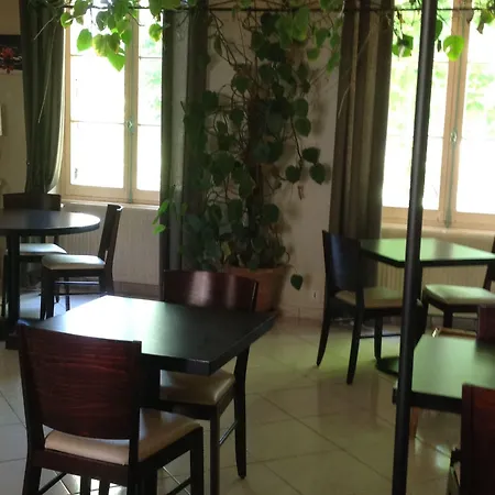 Domaine Le Baraillot, Et Repas D'hôtes, Soirée étape 3*