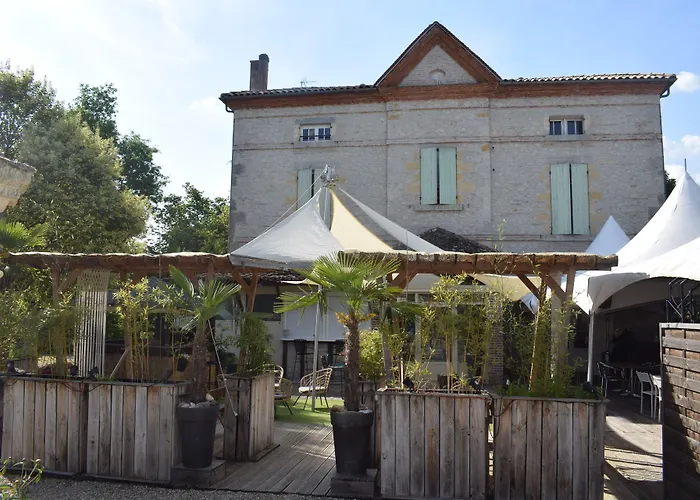 Domaine Le Baraillot, Et Repas D'hotes, Soiree Etape 4*